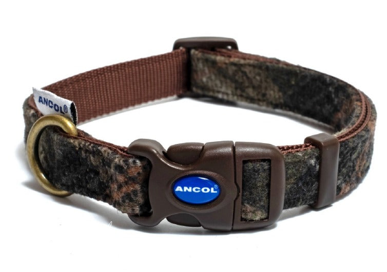 Country Check Adjustable Collar